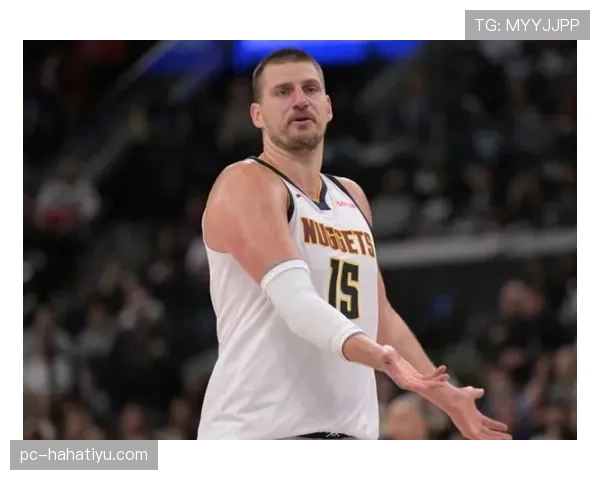 纳什挡拆分球制造空位三分，效率胜过约基奇高位策应